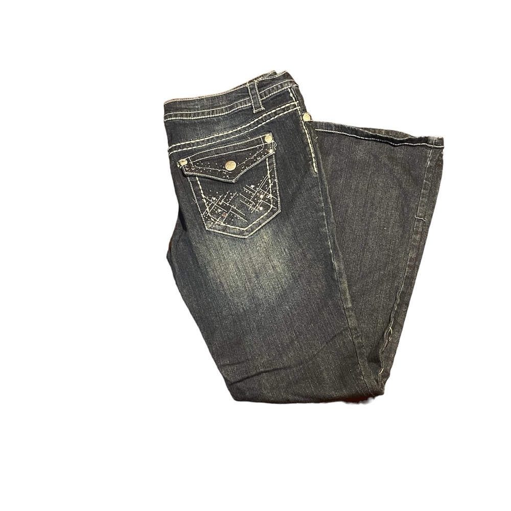 Trendsetting Gemstone Jeans
